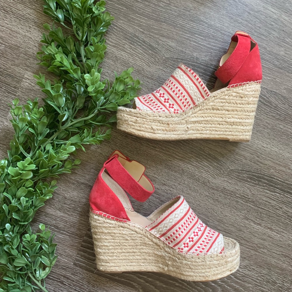 Marc Fisher Burgundy and Cream Wedge